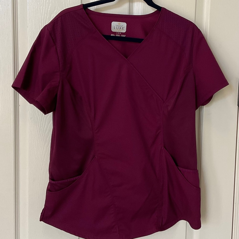 Cherokee Luxe Sport Scrub Top